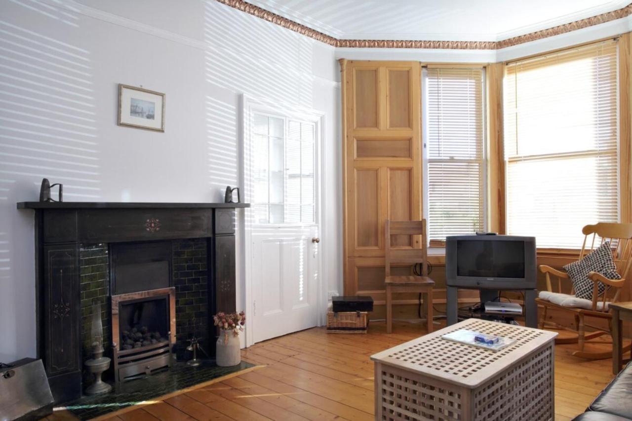 Central And Spacious 2 Bedroom Flat With Garden EDI Kültér fotó