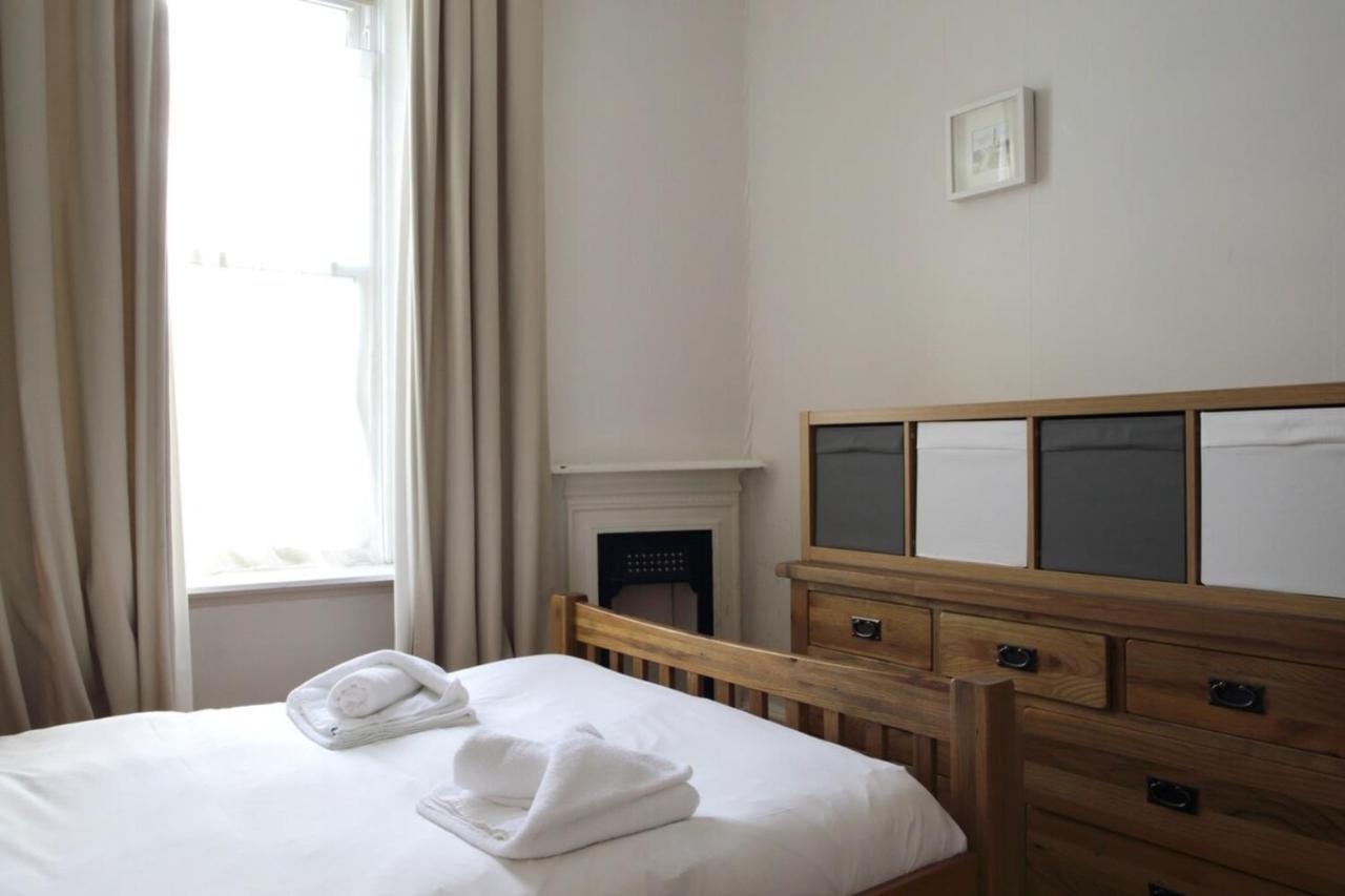 Central And Spacious 2 Bedroom Flat With Garden EDI Kültér fotó