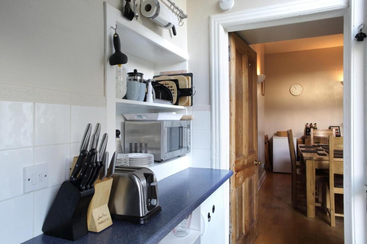 Central And Spacious 2 Bedroom Flat With Garden EDI Kültér fotó