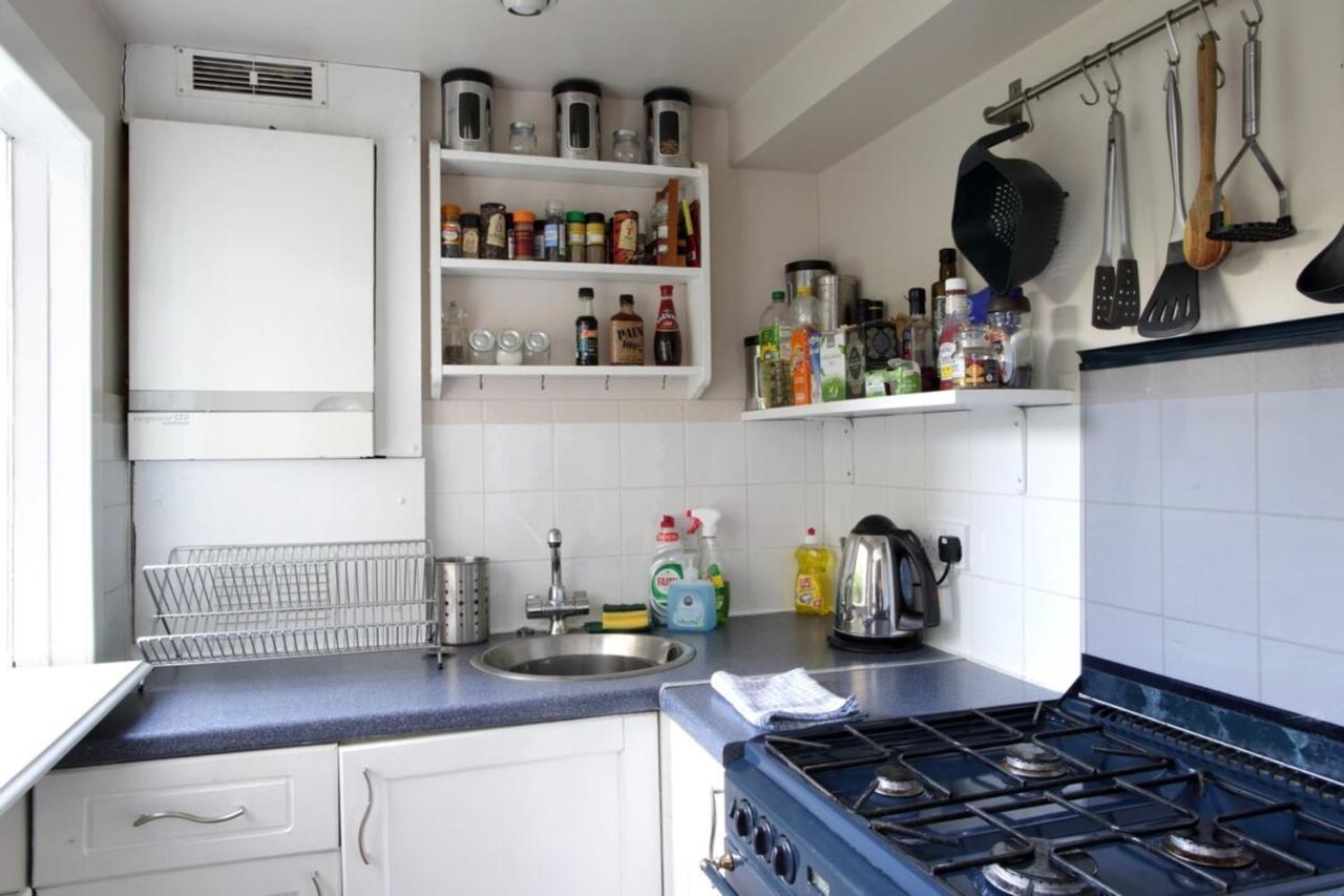 Central And Spacious 2 Bedroom Flat With Garden EDI Kültér fotó