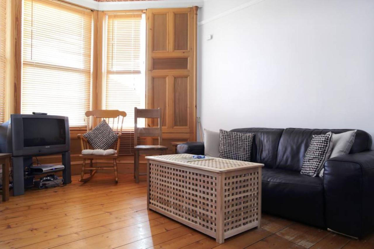 Central And Spacious 2 Bedroom Flat With Garden EDI Kültér fotó